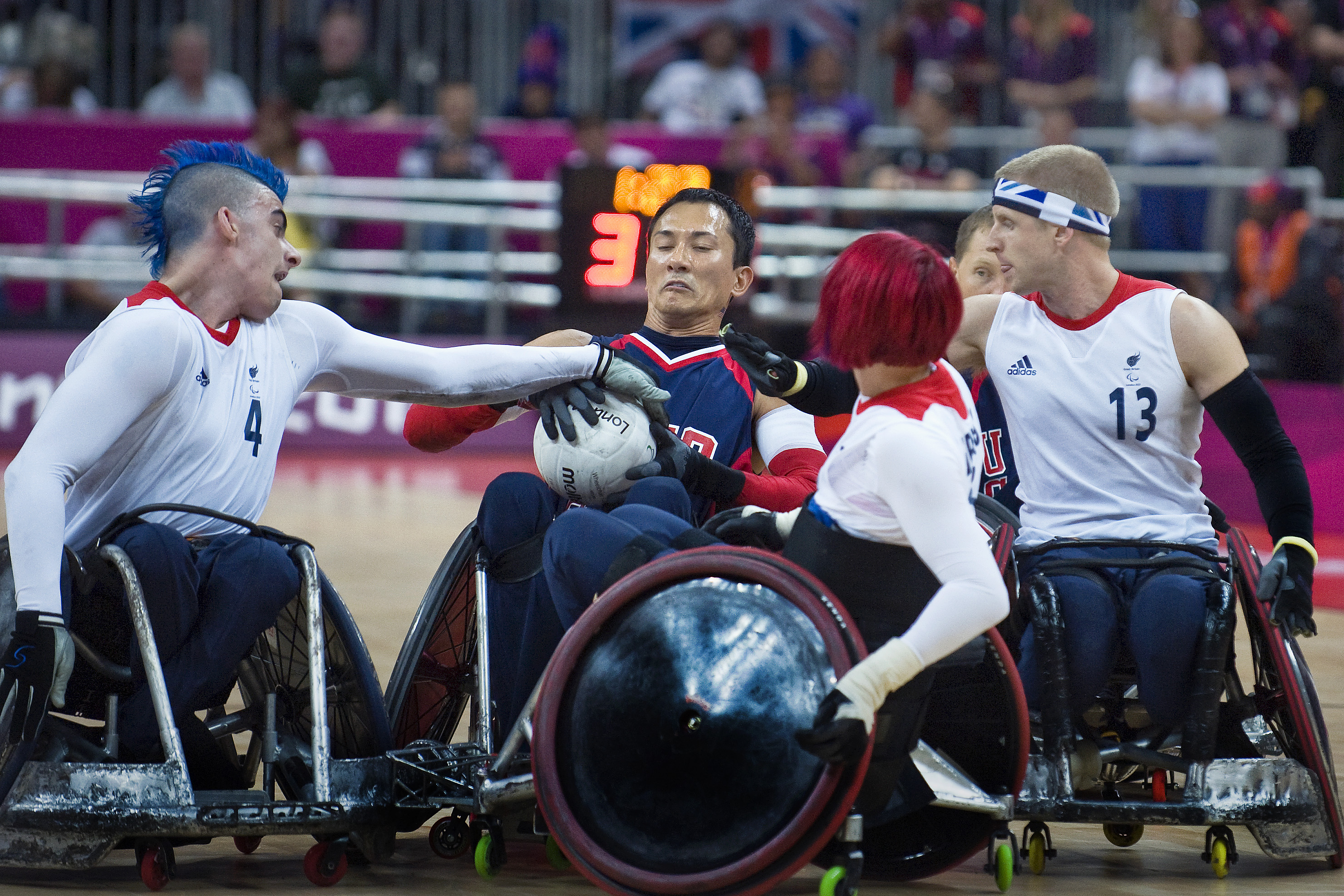 england-rugby-player-backs-paralympic-team-mobility-scooter-hire